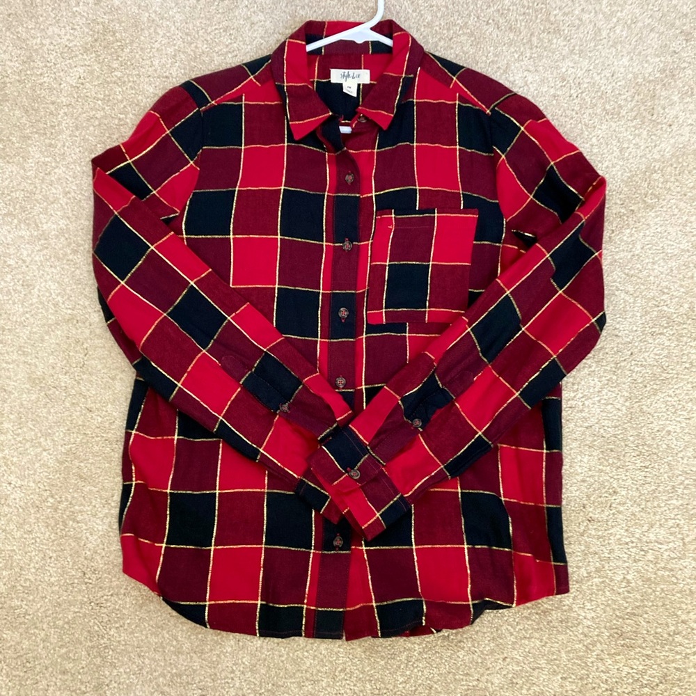 flannel button-down shirt. Great cond, size PM
